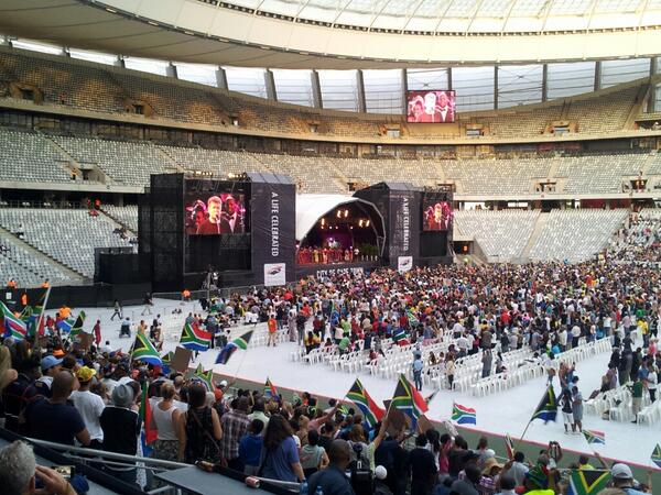 CityofJoburgZA's tweet photo. RT @CityofCT "The crowd joins Johnny Clegg in singing "Asimbonanga" #CTmemorial http://t.co/WDZmBs22mZ"