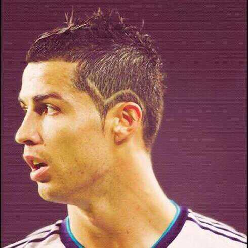 sangreblancaRMA's tweet image. Cristiano Ronaldo en Champions:
5 partidos
9 goles
2 asistencias
#D7OS