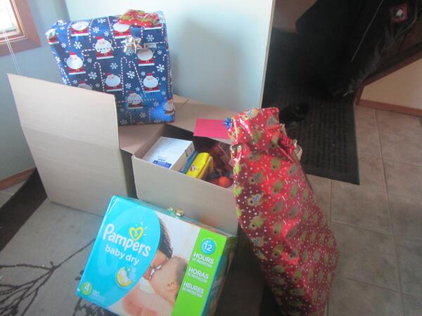 RiverCityFurna2's tweet photo. This year we have sponsored a family threw the Christmas cheer board! Every company should get involved with this! http://t.co/mrLPv9fgFe