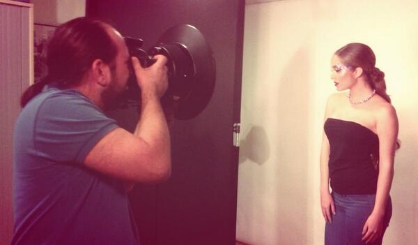 FredyTorra's tweet photo. Hoy hemos trabajado con @CeliaGarciiaa modelo y actriz,otro #bellezon malagueño y con @JImagen a cargo del Make up. http://t.co/Pze8fkMKv8