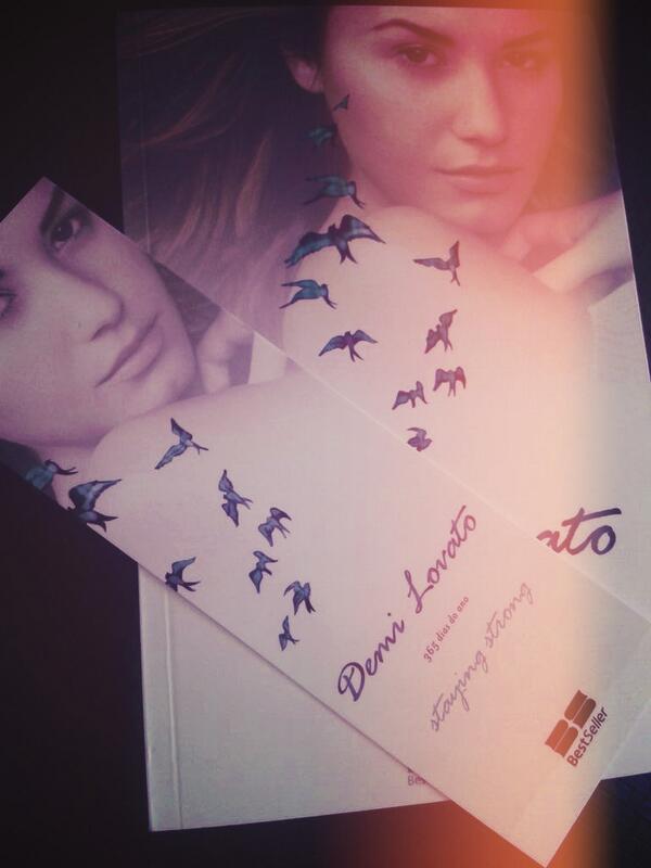 LoveuPoncho's tweet photo. AMEIIIII <3  EM BREVE PROMOÇÃO COM A @FansStoreBR AGUARDEM!!! http://t.co/Nh5Y4C7kTE