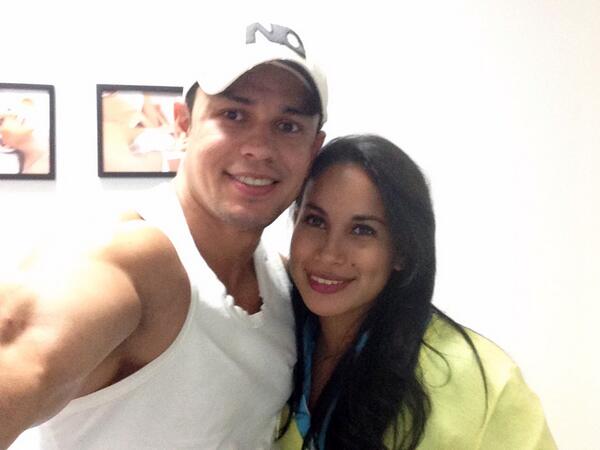 PedroEl_Atlas's tweet photo. @reduxclinica Lo máximo katherine la profesional del redux encargada de mi imagen #iloveredux http://t.co/IC0ihlgUZl