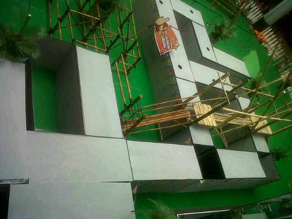 INDOFREERUN's tweet photo. My Spot#Margo city Depok http://t.co/MsIX757lI2