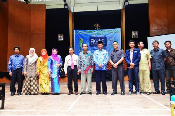 Muswil <a href="/FKHMEI_III/">FKHMEI Wil. III</a> with Rektor, Dekanat FST, Kajur TE, Ketua BEM UIN SUSKA dan Wakil Walikota Pekanbaru.