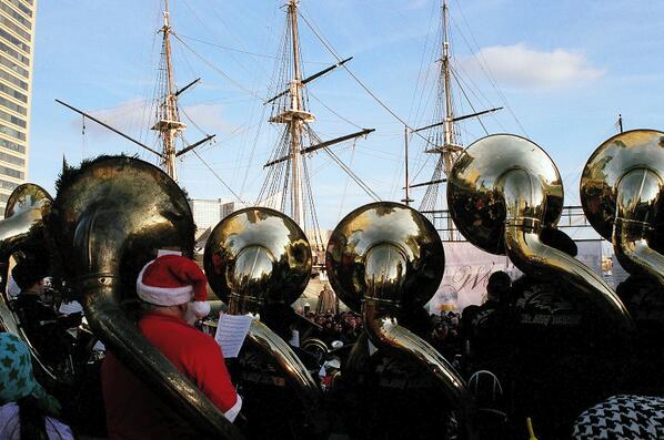 williamangel999's tweet image. #Tubas at #Baltimore #Harborplace on Saturday