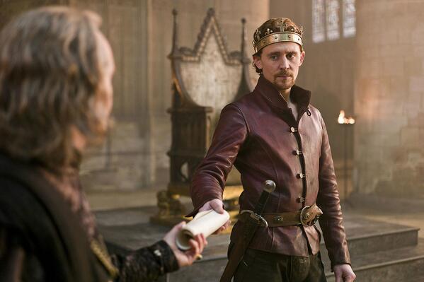 PrinceHiddles's tweet photo. http://t.co/XAT5kHy2Qk