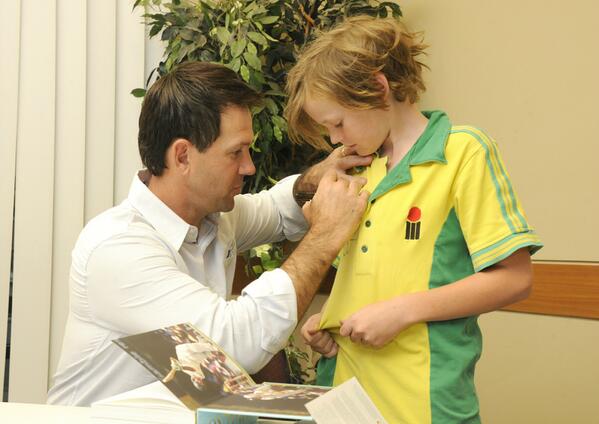 davvers605's tweet image. #GlobalNames #GlobalCity, You Bet! Ricky Ponting in #Joondalup. “@City_Joondalup: The City's Meet the Author series. http://t.co/CH46WylCwG”