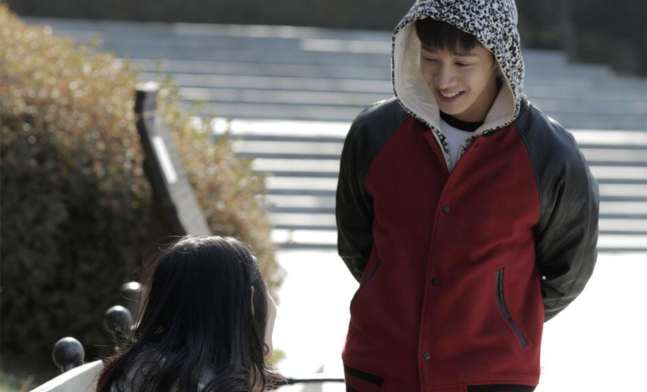 BbQdCCBCAAAboy5.jpg:large