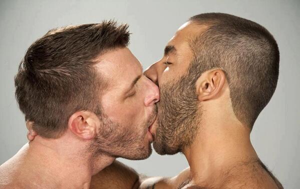 OsosMusculososM's tweet photo. Llegó la hora de la cama, quién gusta...??
.....#OMM http://t.co/cVQzo9zMh3
