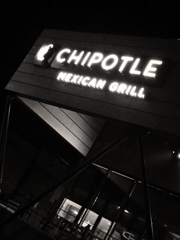 Does anyone else munch on this goodness?? #Chipotle <a href="/ChipotleTweets/">Chipotle</a>