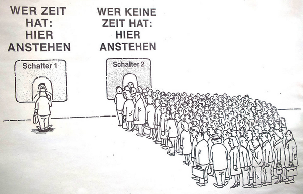 tom_beek's tweet photo. Wie tijd heeft, links aansluiten. Wie géén tijd heeft, rechts. http://t.co/nuP6SCpdC5 via @HerrGruenkocht