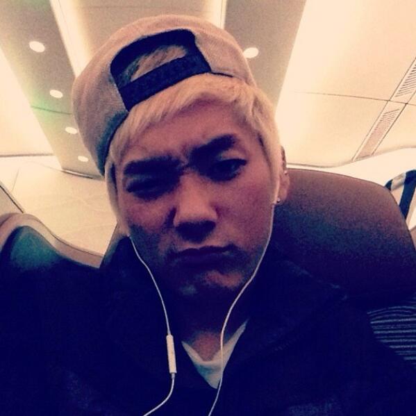 aronstagram's tweet photo. [update131212] see ya soon brazil haha #nuest #aron #brazil #letsgo http://t.co/Arq5kmd3Fi