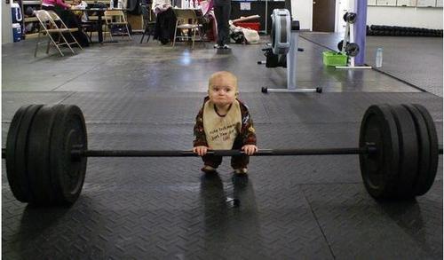 PikerTrainer's tweet photo. Light weight baby? http://t.co/5qqDDMNrUN