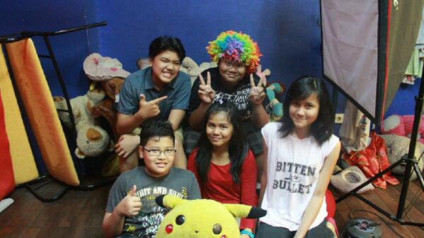 9Cruel's tweet photo. Bimo unyu nyaa.... @bimoflb @MArsyadNst @dhifanyshraa @Raniadzalika @renzicool http://t.co/LkPlAxLujJ