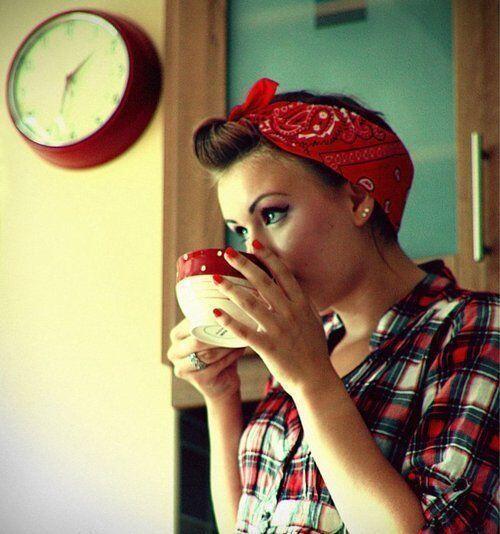 cafedesvelado's tweet photo. ¡Buenos días! "Las mejores fragancias vienen en frascos pequeños" http://t.co/XNOGLgCCNO