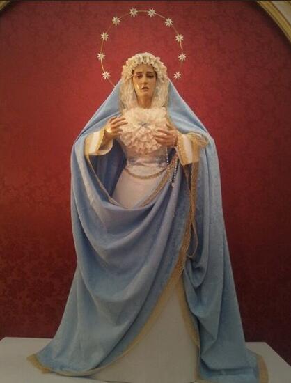 Ntra. Sra. de la Consolación y Paz del <a href="/huertoconsolaci/">Huerto y Consolacion</a> ataviada de azul inmaculado.