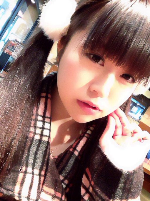 友達とうどん屋さんなう(*⁰▿⁰*) http://t.co/8CIQSuxi9V