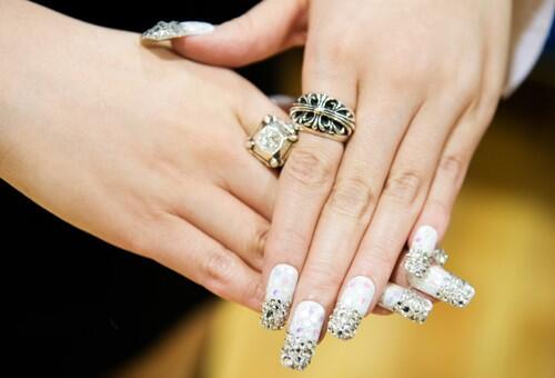 BbS1ZLyCQAAZLUd.jpg:large