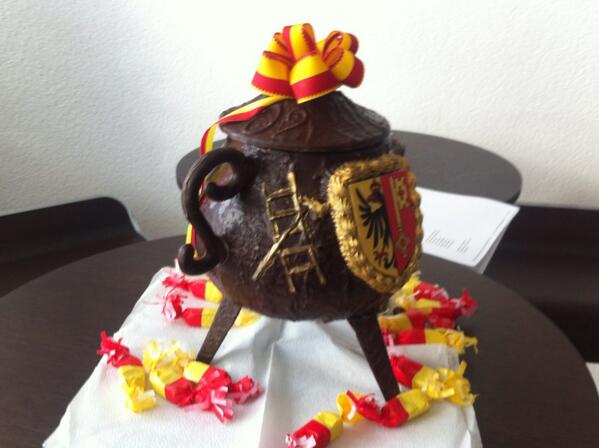HERMES_PM's tweet photo. HERMES celebrates L'Escapade! http://t.co/cISdcavlbE