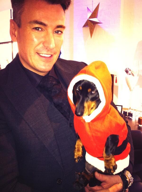 dsassian's tweet photo. Ha ha ... "@The_Clerkenwell: Our diva Hope has put her Xmas outfit on! #DRESSMAS #xmas http://t.co/9JZIi7dZhc"