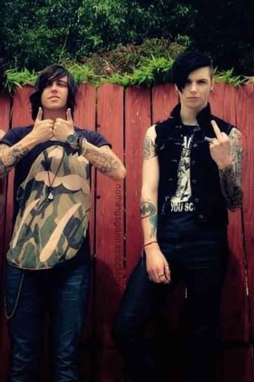 BryanStars's tweet photo. RT if you find these men attractive http://t.co/hKWxihUuRK