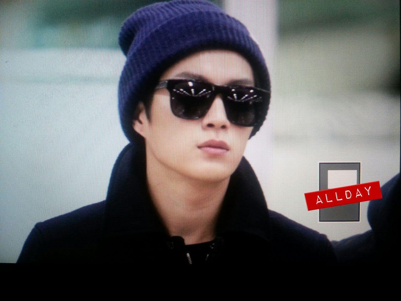 BbSp4gZCEAArcy4.jpg:large