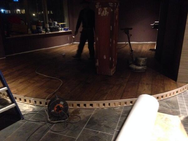 HotelMeyer's tweet photo. Vloer in de olie, nu wij nog!! http://t.co/vSiMdv7F4c