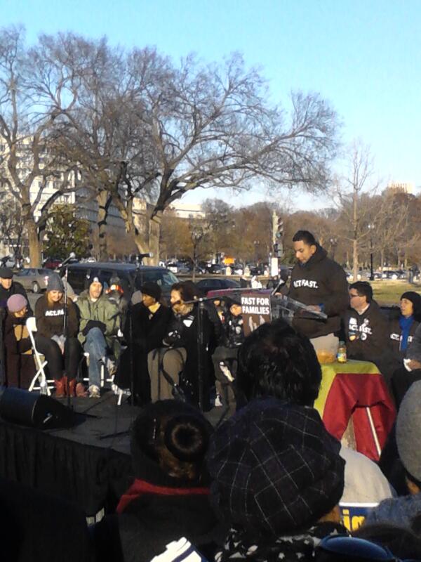 USA2DC's tweet photo. Our very own Chris Avila, we love u!  SI SE PUEDE #az2dc @MiFamiliaVotaAZ final breaking of fast http://t.co/LEmxNRz892