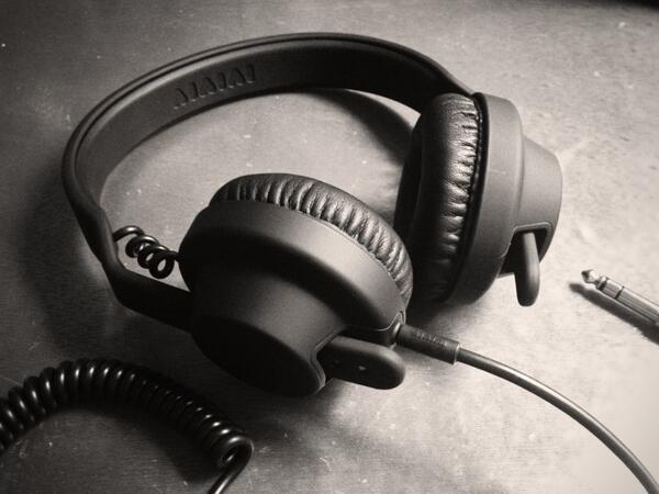 TheParisProject's tweet image. Testing our new @AIAIAItweet TMA-1. Great sound and design!