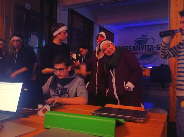weareimd's tweet image. Team #onesie is zoizo al gewonnen voor beste outfit! #codingolympics #WeAreIMD