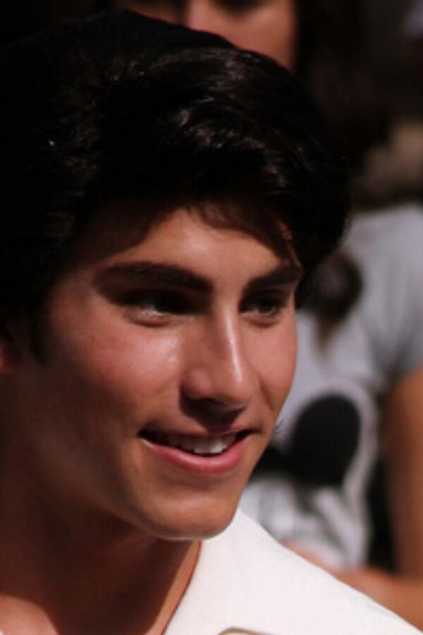 LoveSaranda's tweet image. 