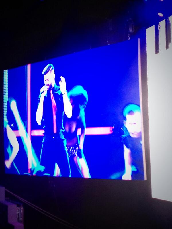 agusgcascales's tweet image. Arrancan los #Premios40Principales con Ricky Martin. #comewith me #rickymartin  #Madrid #Premios40Ballantines