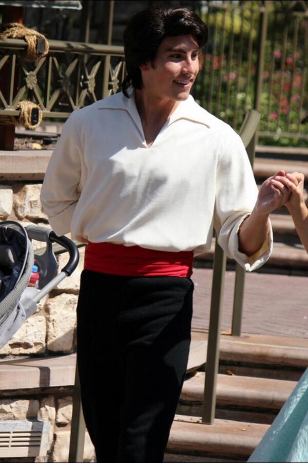 LoveSaranda's tweet image. 