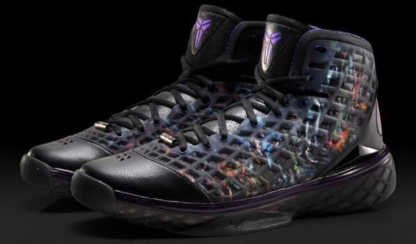 93tilUNDFTD's tweet photo. Nike Zoom Kobe 3 Prelude - Misery release on 12/21/2013 for $200 via @KicksOnFire #KoFapp http://t.co/OLUV1IM94e
