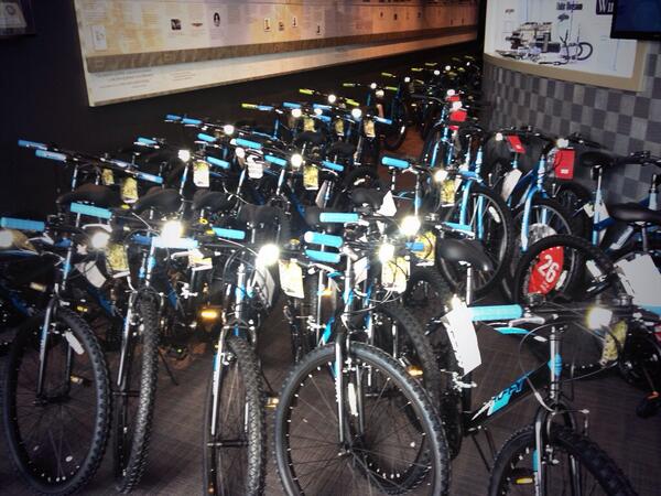 TeamMCPc's tweet image. Grand total: 353 bikes! #ToysForTots @mcpcinc @ParkerHannifin