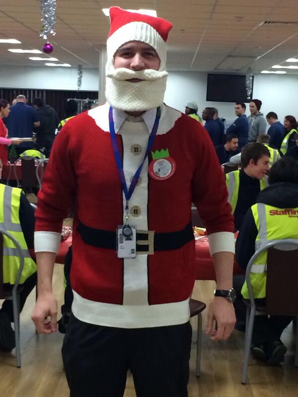 Dagenham_DC's tweet photo. #tescodagenhamdc  #Christmas #Santa http://t.co/ZZZ7q50mYG
