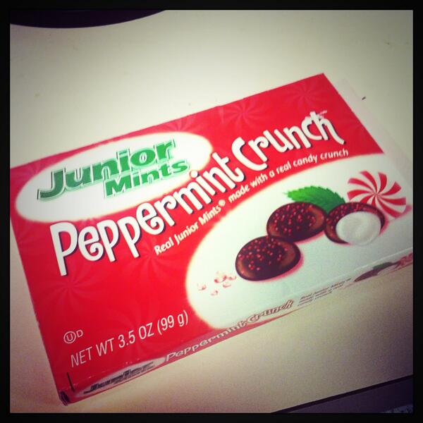 KMWichern14's tweet image. Yes, yes, and another yes. #juniormints #peppermintcrunch