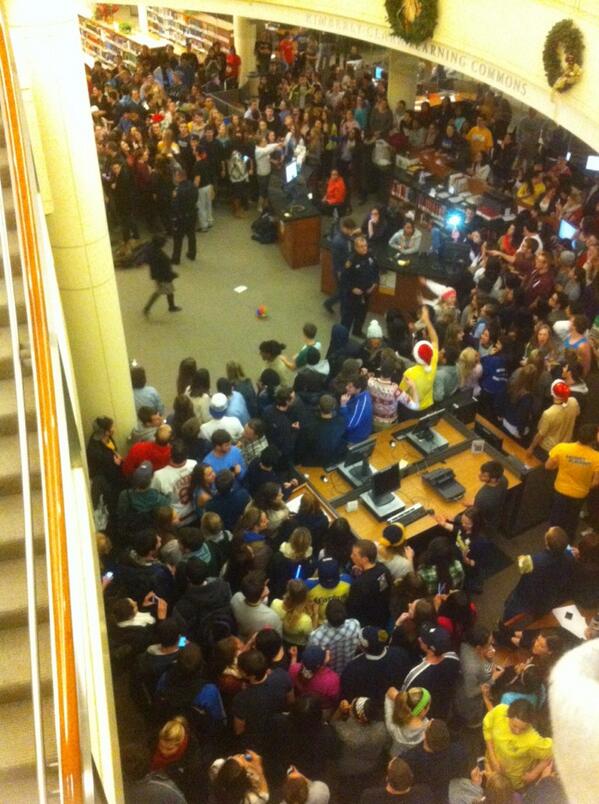 OnlyAtMU's tweet image. RT: Getting crazy! A beach ball has been added! In the middle...where no one is allowed #OnlyAtMU  @alicejohnson123