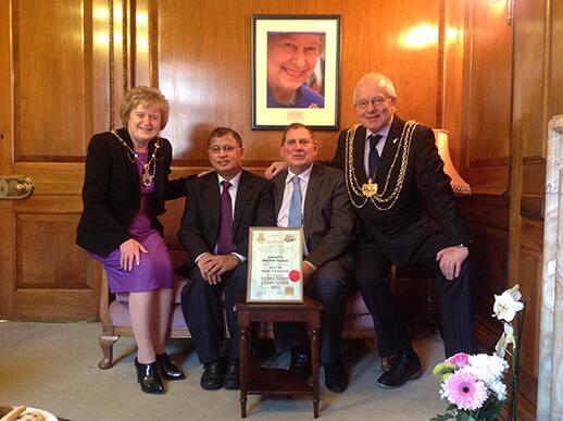 sheeshmahallds's tweet image. Me pictured with the Lord Major &amp;amp; Mayoress &amp;amp; Mr Pat Chapman Awarding us Best in Yorkshire #GoodCurryGuide #Leedshour