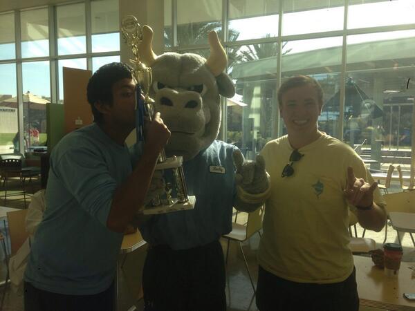 imran1023's tweet photo. #capitalonebull #USF http://t.co/57VRmrMKv2