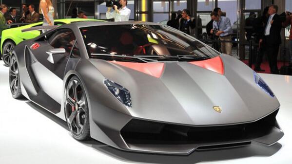 cochazosES's tweet photo. Lamborghini Sesto Elemento. Su nombre lo dice todo. http://t.co/5IOLONJwiu