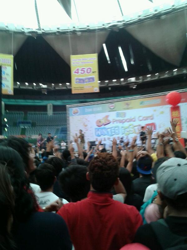 Liat konser D'masiv di Twn 15 okt 2013