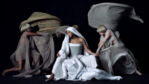 Beyonce just released a surprise "visual album" on iTunes. It has 14 songs and 17 videos on.mash.to/19FX9Pc