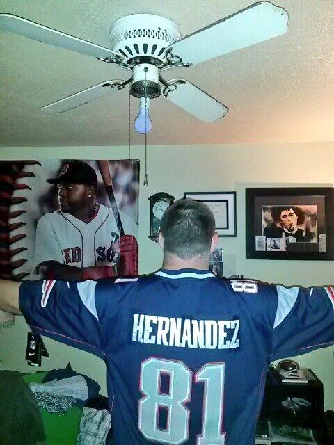 JasonJs49's tweet photo. #WorstJerseyGift The Killer http://t.co/fbiQzc59Y2