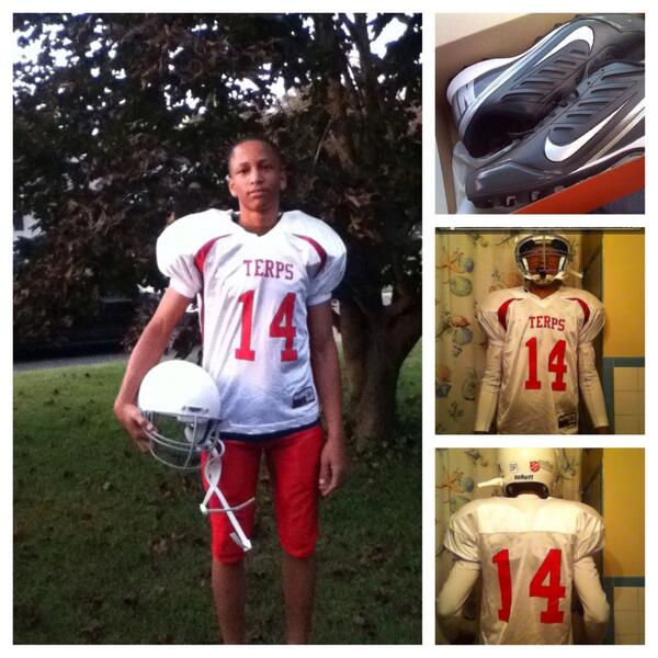 worldofdame's tweet image. TBT my first time playing football, I broke my arm the first game #defensiveend #3sacks