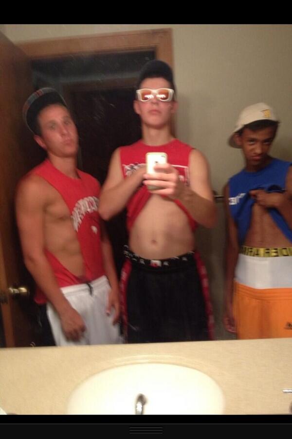 Jordan_Barthels's tweet photo. Happy Birthday @Oreo_12_! Have a great day and we gotta chill soon dude http://t.co/pMYdsNXdml