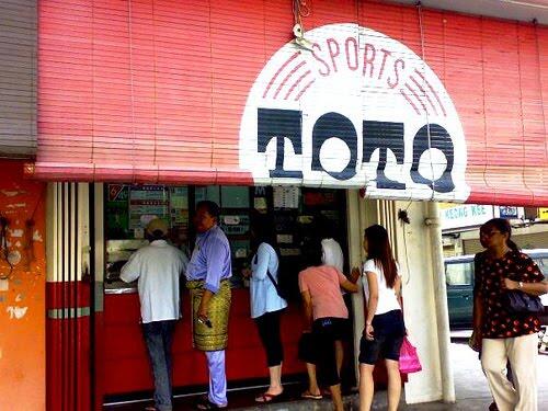 twt_pahang's tweet image. Hmmmmmmm "@johnhambar: @twt_pahang salam jumaat http://t.co/ZNVJx66Glm"