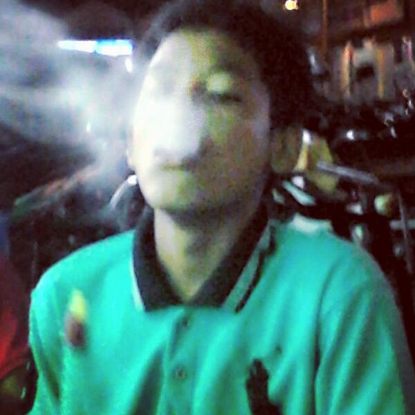 mirulDXd's tweet image. Shisha Sekejapp :) Dah Lame Tak Shishaa Sekali Shisha Terbatuk Batuk !