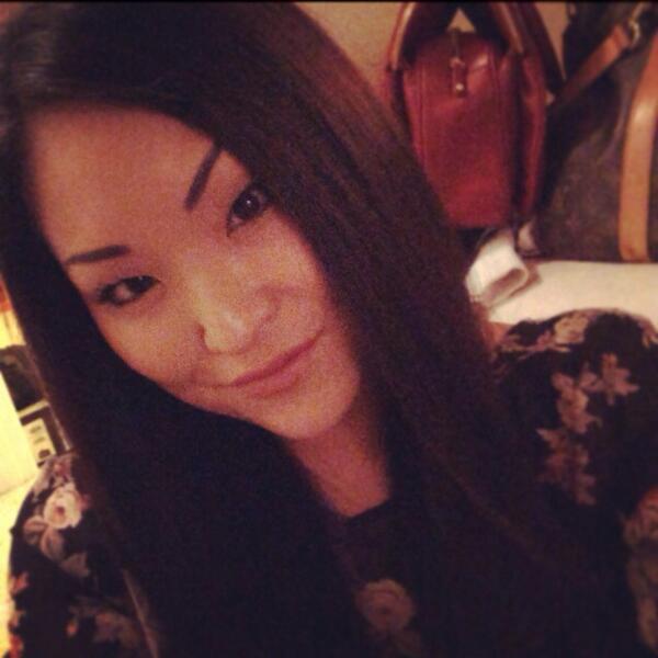 missangelafong1's tweet image. #selfie waitin 4 my date @ancapps to pick me up! She better come ring the bell..and open my door.. #dateetiquette 👯