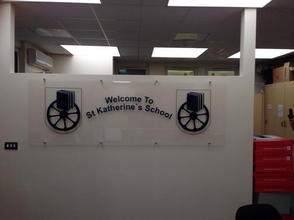Ultra_Stop's tweet photo. Vinyl graphic on acrylic fitted behind reception desk. http://t.co/fw9ySe0yZc